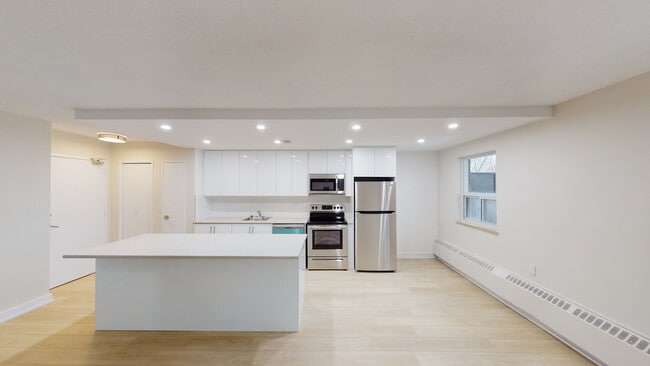 Building Photo - 67 Church