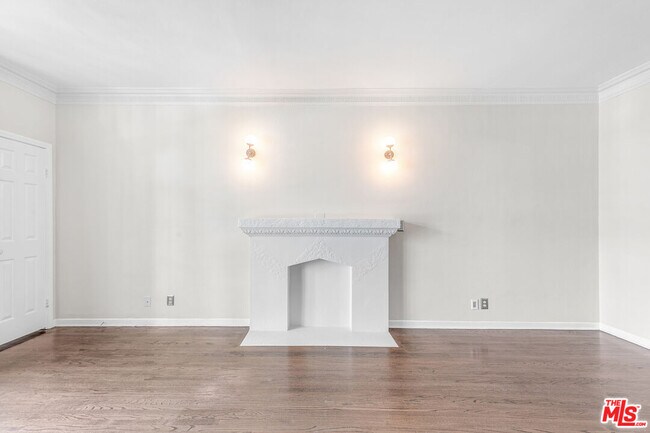 Foto del edificio - 6053 Scenic Ave