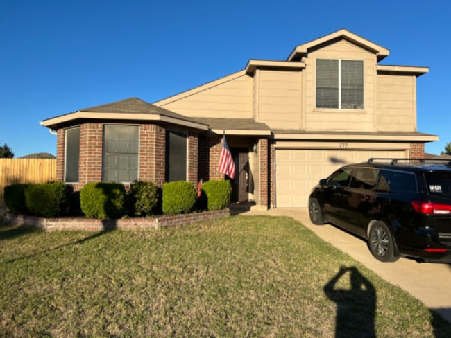 Building Photo - 777 Eagle Dr
