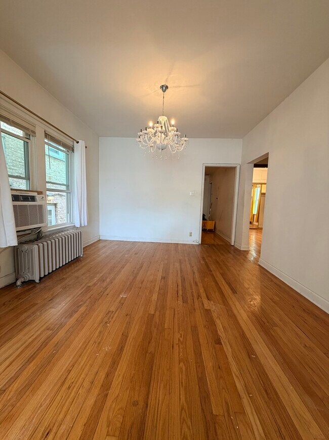 Foto del edificio - 2618 73rd Ave