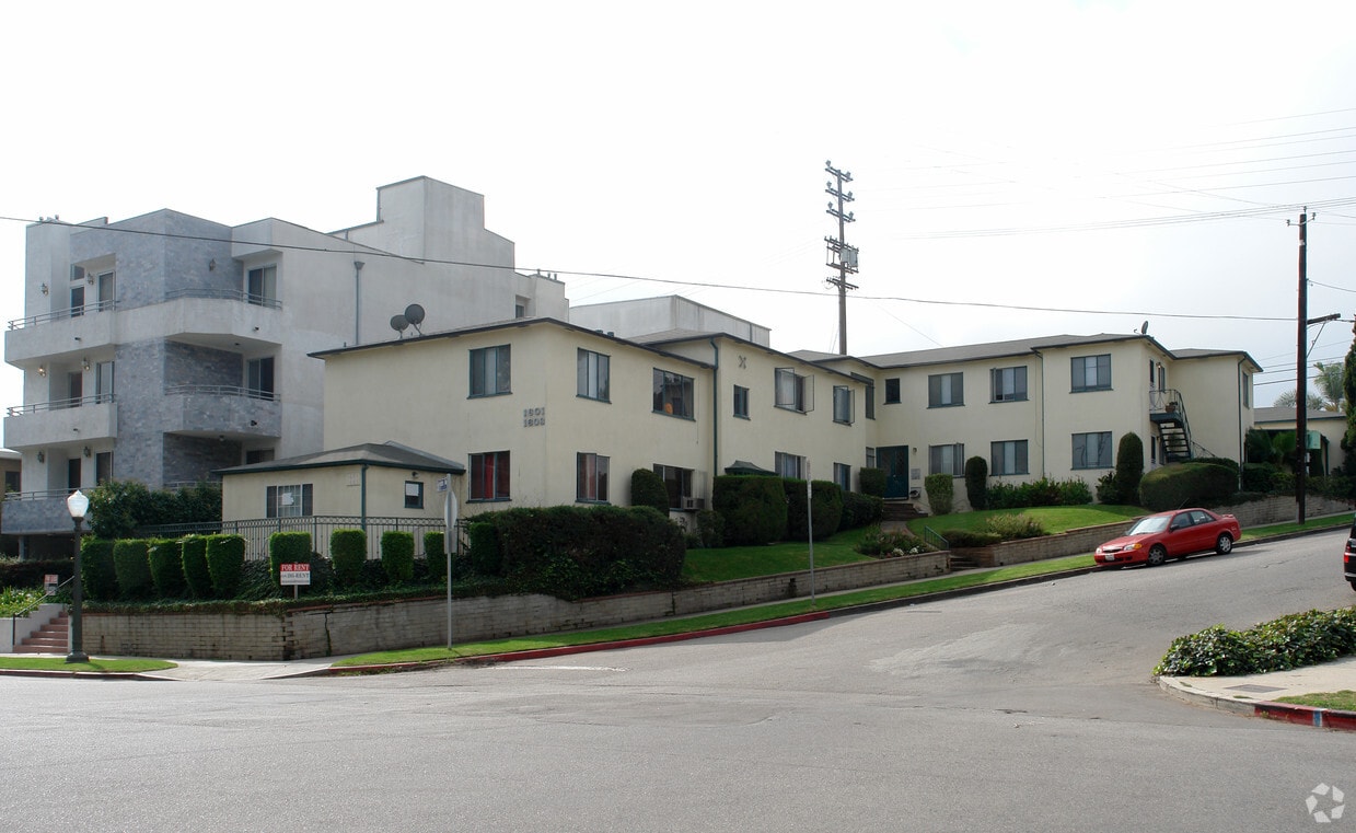 Primary Photo - 1601 Glendon Ave