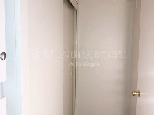 Foto del edificio - 17433 Vanowen St