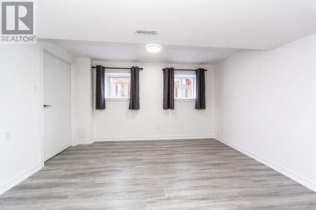 Photo du bâtiment - 1412 Major Oaks Rd