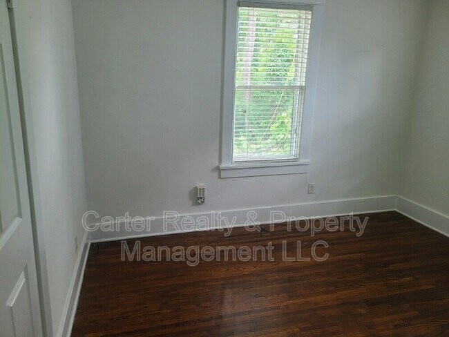 Foto del edificio - 714 Mcferrin Ave