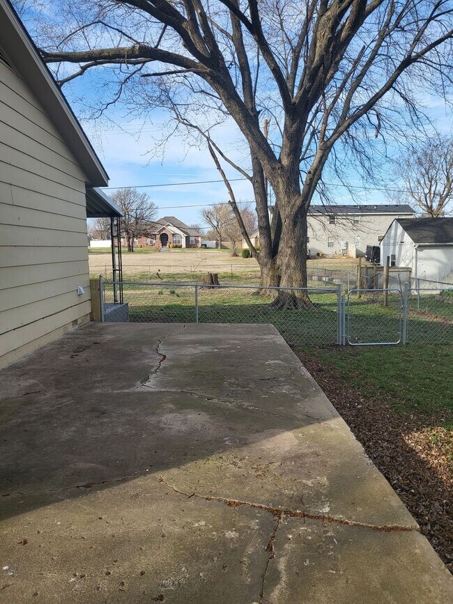 Building Photo - Briar Brook Subdivision!  Carl Junction!  ...