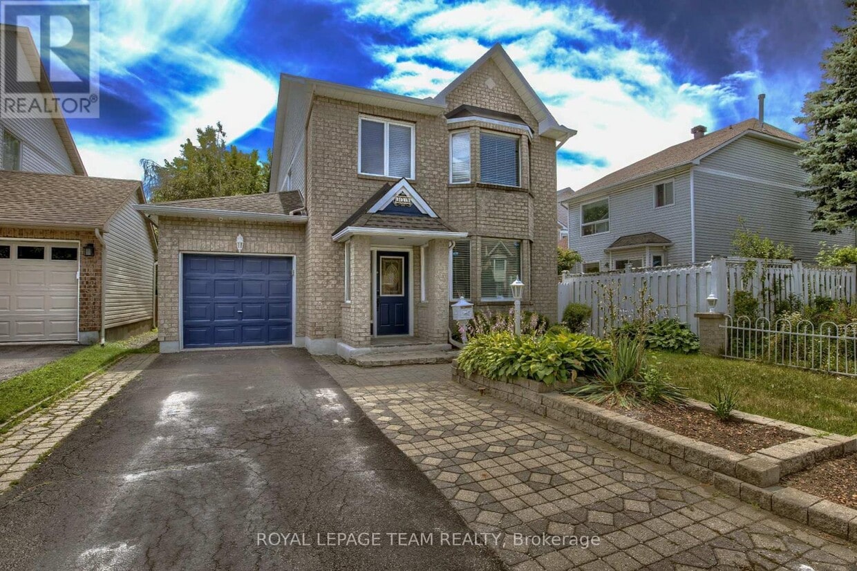 Photo principale - 379 Stoneway Dr