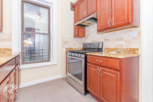 Foto del edificio - 1291 Dean St