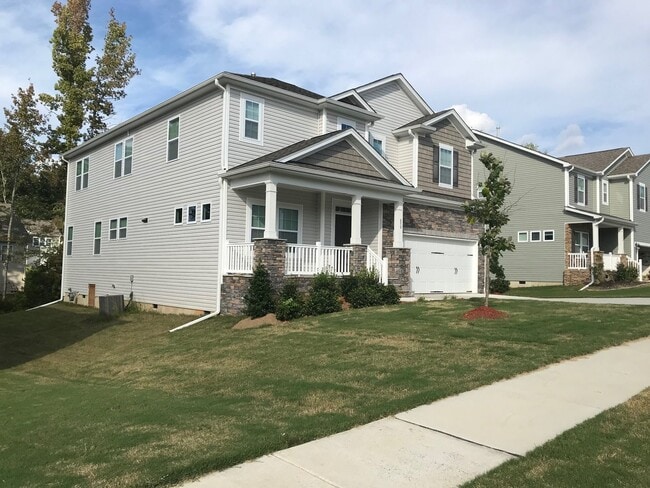 Building Photo - Luxury 4 bedroom 2.5 bath 3000+ SF Rental ...