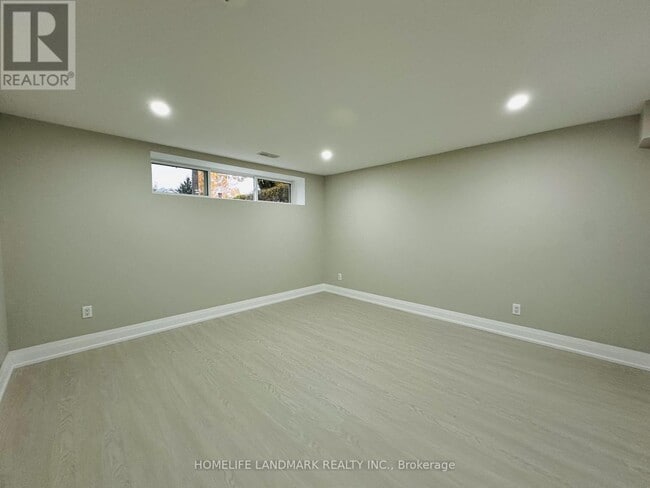 Building Photo - 38 Howarth Ave