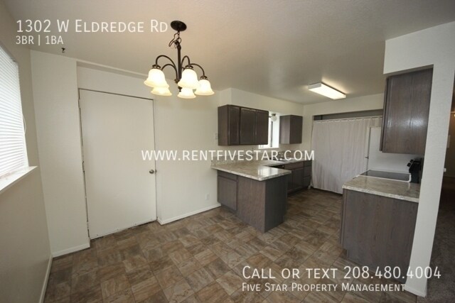 Foto del edificio - 1302 W Eldredge Rd