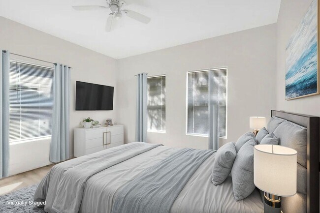 Building Photo - 2105 Walnut St