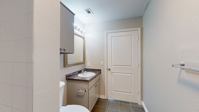 Interior Photo - Ridge at Blue Hills