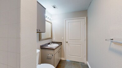 Interior Photo - Ridge at Blue Hills