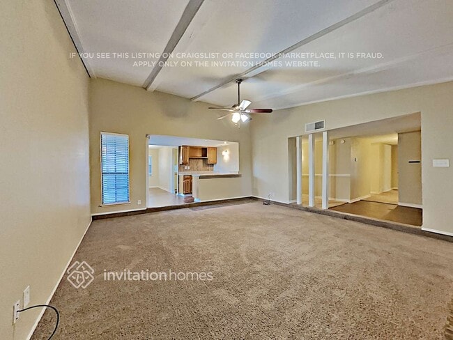 Building Photo - 6101 Greenlawn St