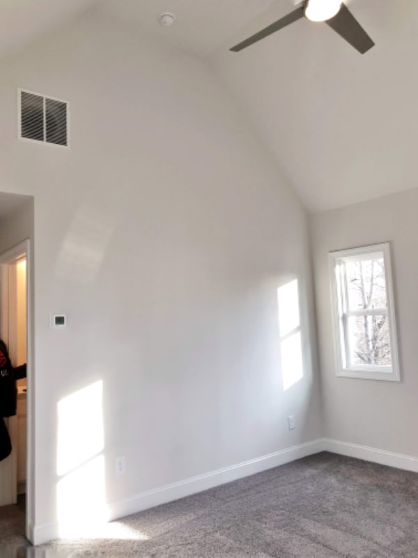 Building Photo - 2560 Poplar Ln