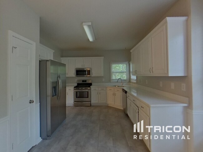 Foto del edificio - 1114 Fairview Club Cir