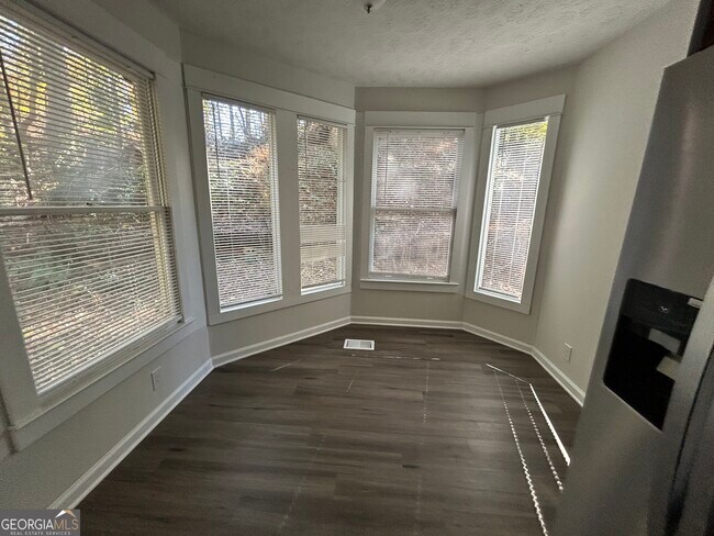 Foto del edificio - 4870 Wade Valley Way