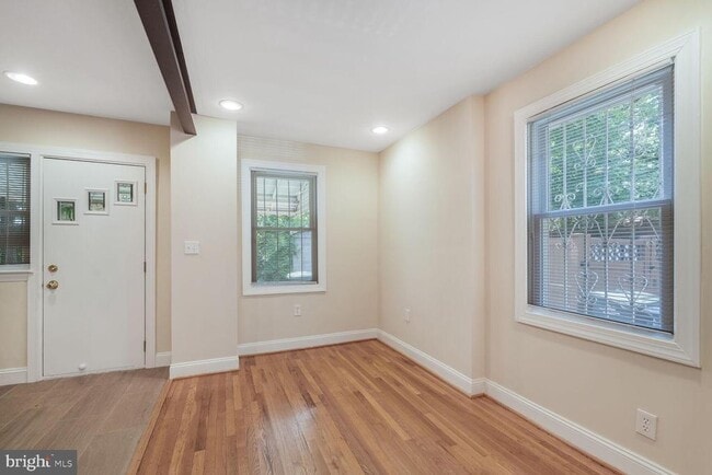Building Photo - 3477 23rd St SE