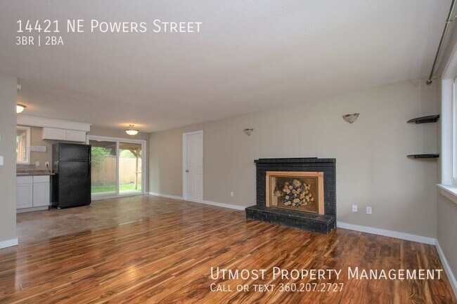 Foto del edificio - Updated 3BD Ranch on fully fenced corner lot