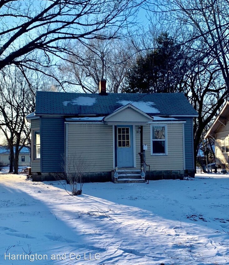 Primary Photo - 1 br, 1 bath House - 213 Pine St