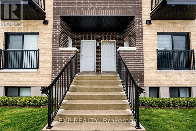 Photo du bâtiment - 600 Victoria St S