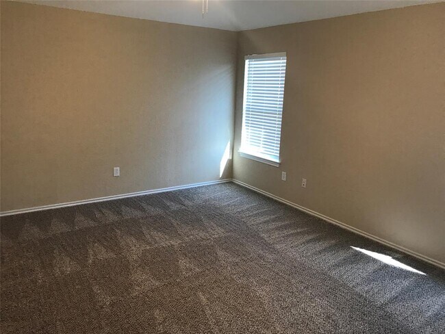 Foto del edificio - 6407 Bennington Springs Dr