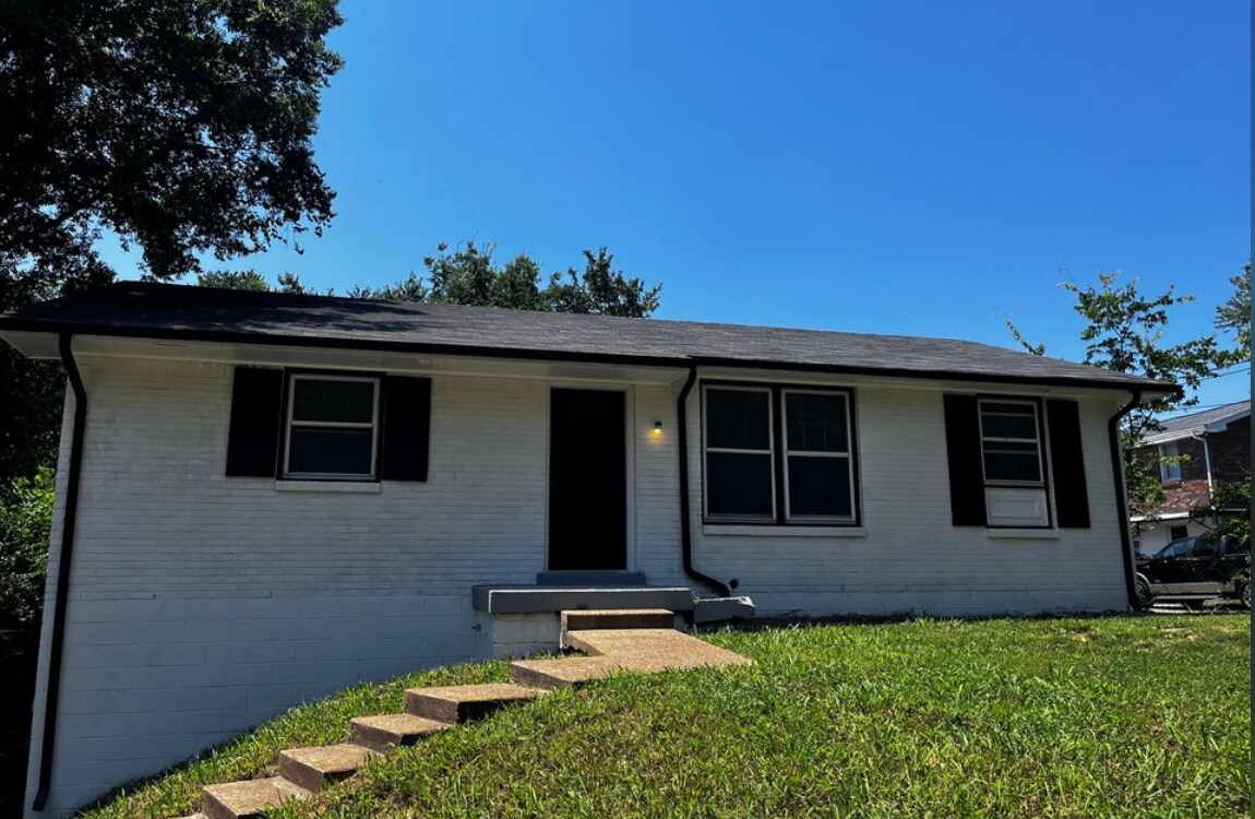 Foto principal - 127 Cherokee Pl