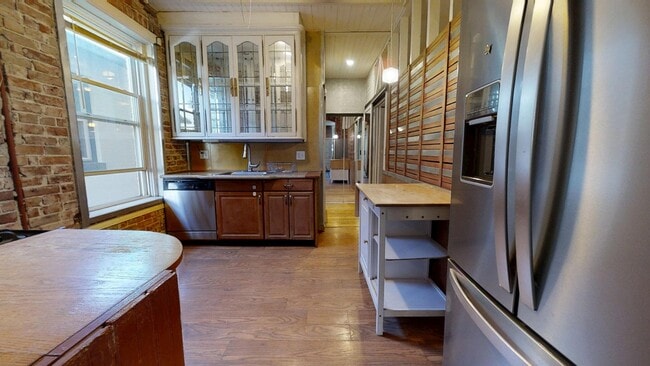 Building Photo - 123 S Pennsylvania St