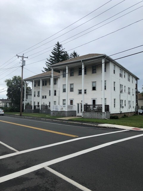Foto del edificio - 571 Chicopee St