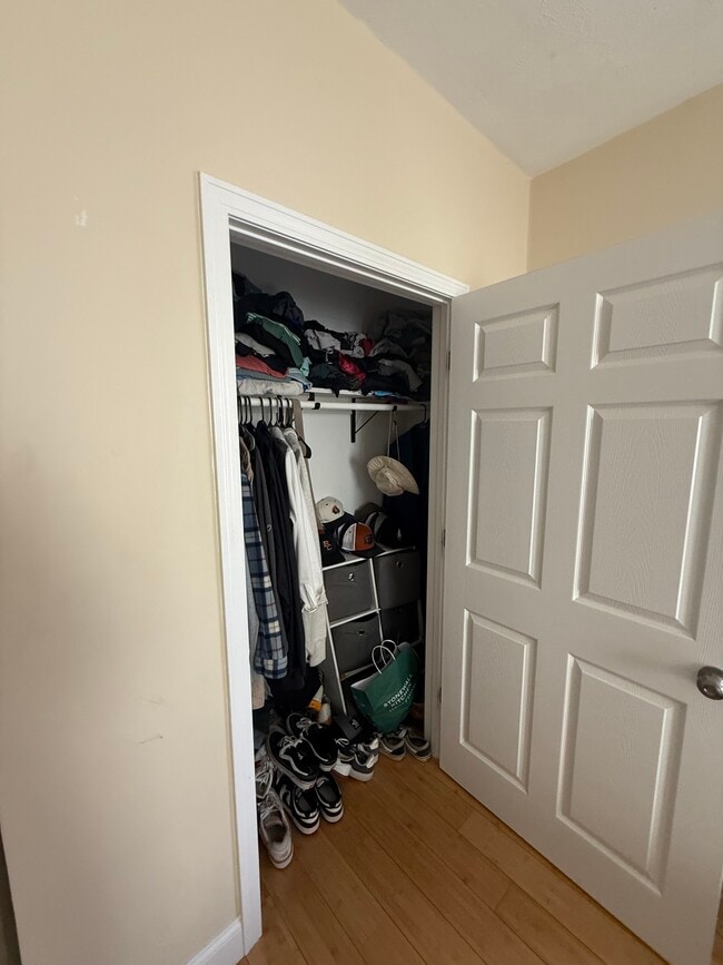 Building Photo - 34 Pratt St