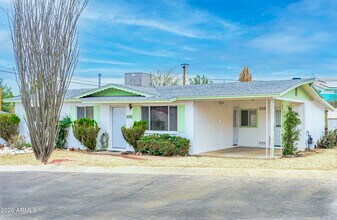 Building Photo - 570 S Yaqui Dr