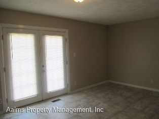Foto del edificio - 3 br, 1.5 bath House - 804 Bronco Lane