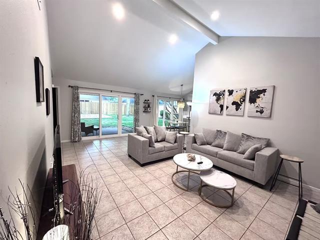 Foto del edificio - 16662 Royal Mile Ln