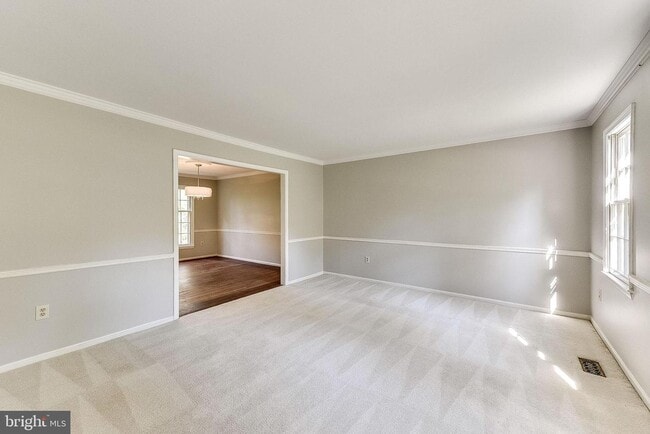 Building Photo - 1630 Lozano Dr