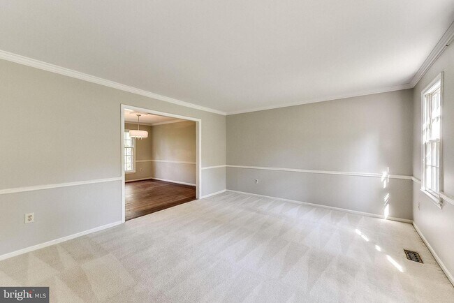 Foto del edificio - 1630 Lozano Dr