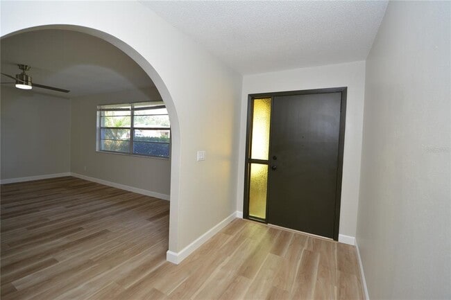 Building Photo - 17 Courtney Pl