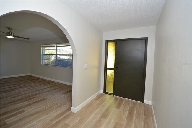 Foto del edificio - 17 Courtney Pl