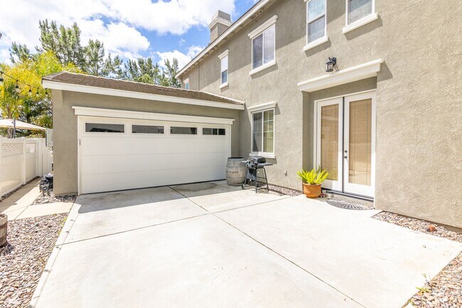 Building Photo - 4 Bedroom Harveston Home