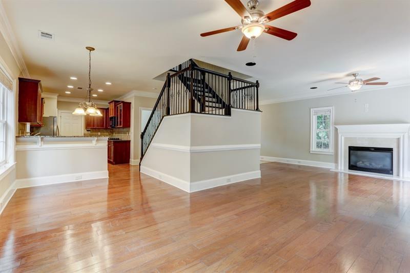 Primary Photo - 3705 Paces Park Cir SE