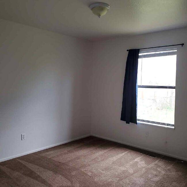 Foto del edificio - 3506 Stratton Dr