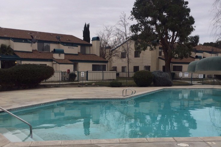 Pool - 44520 15th St E