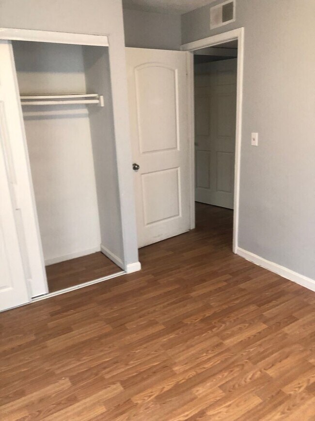 Photo - RP1 - 1902 Apartment