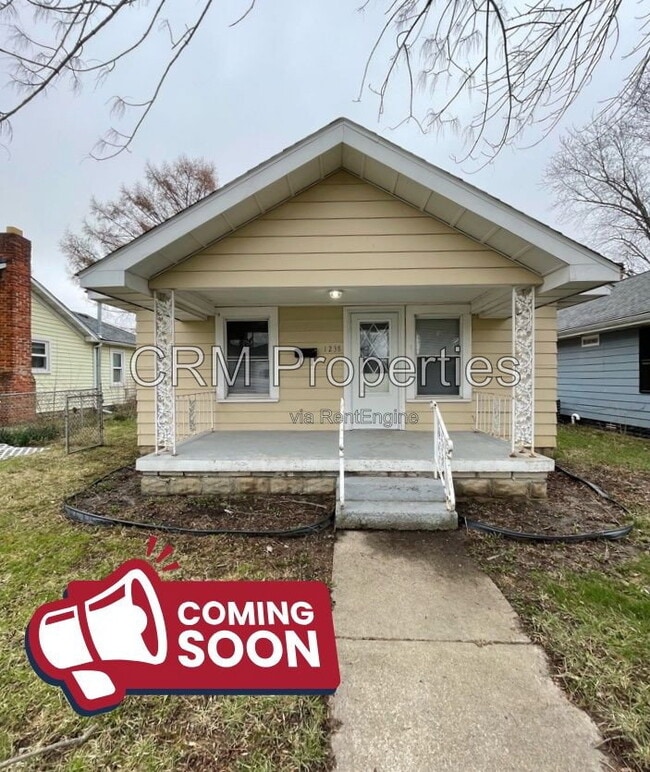 Building Photo - 1238 S Waugh St