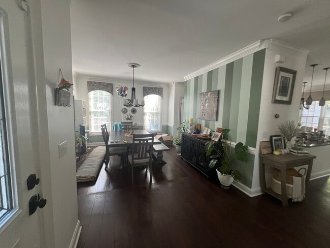 Comida - 133 Fort Jackson Rd