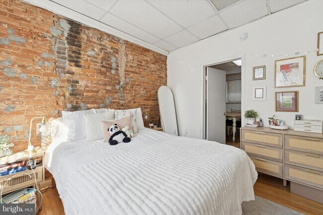 Foto del edificio - 3641 Warren St