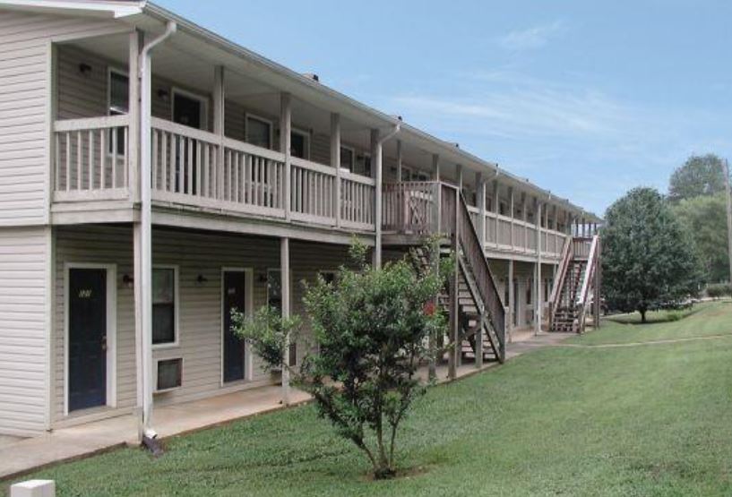 Primary Photo - Campus Ridge Apartments