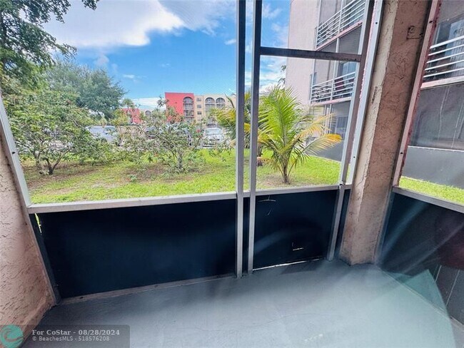 Building Photo - 2800 NW 56th Ave