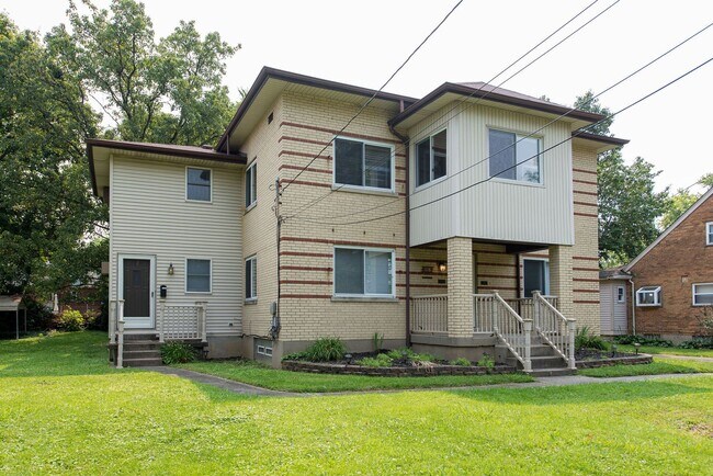 Building Photo - 1118 Covedale Ave