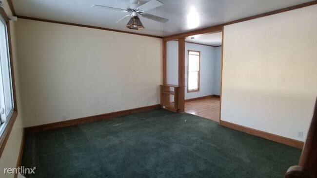Building Photo - 2 br, 1 bath House - 6308 Oakes Ave