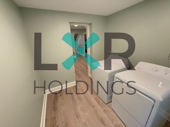 Foto del edificio - 1236 Clover Ln